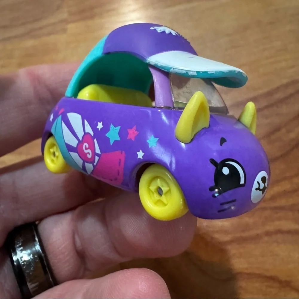 Moose Shopkins Season 2 Cutie Cars CRUISEY CAP Rare Shopkins Purple Car 2”